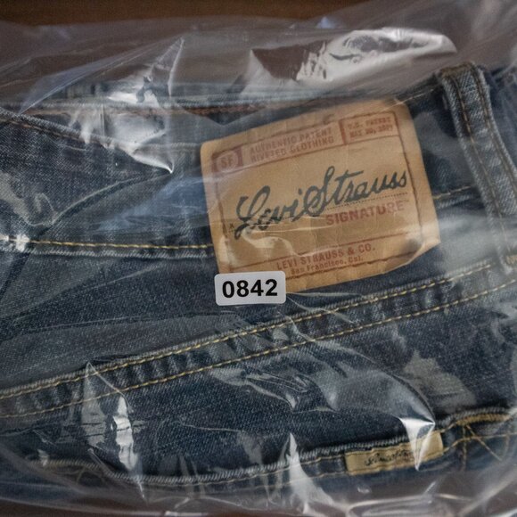 Levi's Stretch Lowrise Bootcut Size Junior 9 Medium - Picture 7 of 7